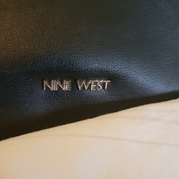 Nine West Cross Body - Picture 3 of 3